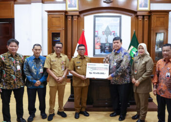 Gubernur Banten Terima Bantuan Rp112,4 Juta dari Bank Banten untuk Korban Banjir di Sumatera