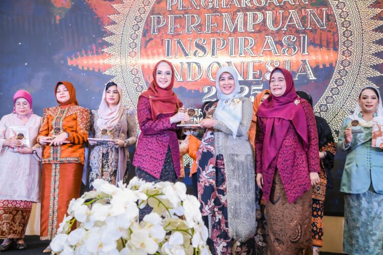 Arfina Rustandi Raih Penghargaan Perempuan Inspirasi Indonesia 2025