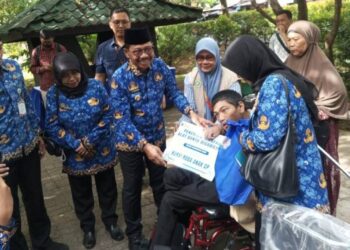 Pemkot Tangerang Salurkan Bantuan Alat Bantu Difabel untuk Warga Kurang Mampu