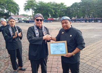 Wali Kota Serang Bagikan Sembako kepada Warga Kristiani, Wujud Toleransi dan Kepedulian