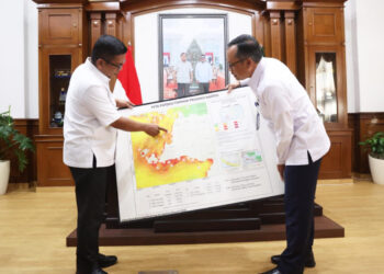 Gubernur Andra Soni Imbau Warga Pantau Informasi Resmi BMKG dan Pastikan Wisata Banten Aman