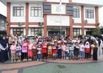 Kecamatan Cibodas Gelar Cooking Class Kreatif, Anak-Anak Belajar Menghias Donat