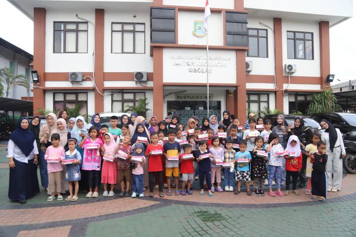 Kecamatan Cibodas Gelar Cooking Class Kreatif, Anak-Anak Belajar Menghias Donat