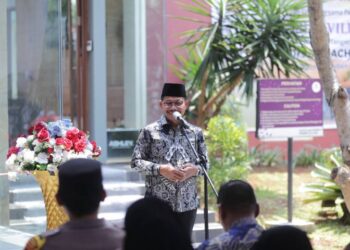 Jelang Nataru, Satpol PP Kota Tangerang Sita 617 Botol Miras dari Warung Jamu dan Lapo