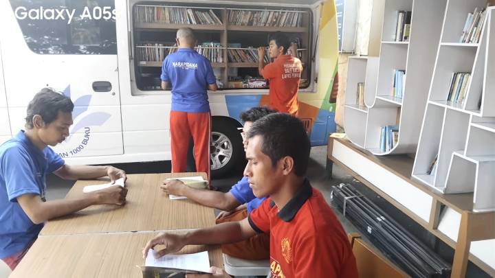 Literasi Bergerak 2025: Dua Mobil Perpustakaan Keliling Pemkot Tangerang Tembus 320 Titik, Ratusan Ribu Warga Terlayani