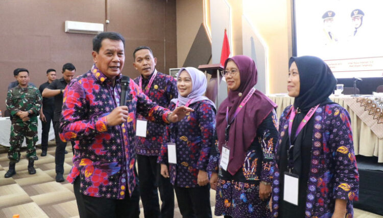 Bupati Tangerang Dorong Kepala Sekolah Jadi Teladan, Beasiswa Kuliah Disiapkan Mulai 2025