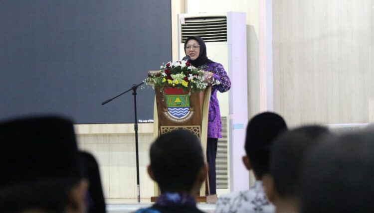 Derasnya Arus Teknologi, Wabup Tangerang Ingatkan Pendidikan Tak Boleh Kehilangan Karakter