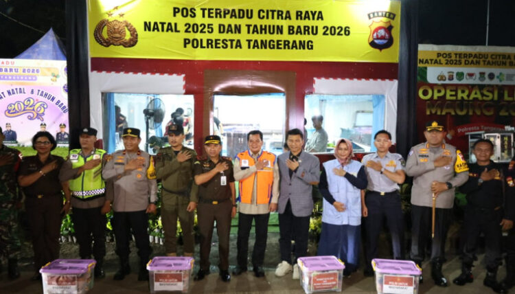 Pantau Langsung Malam Natal, Bupati Tangerang Pastikan Ibadah Umat Kristiani Aman dan Kondusif