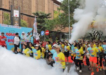 Tangsel Color and Bubble Run 2025 Meriahkan HUT ke-17 Kota Tangerang Selatan
