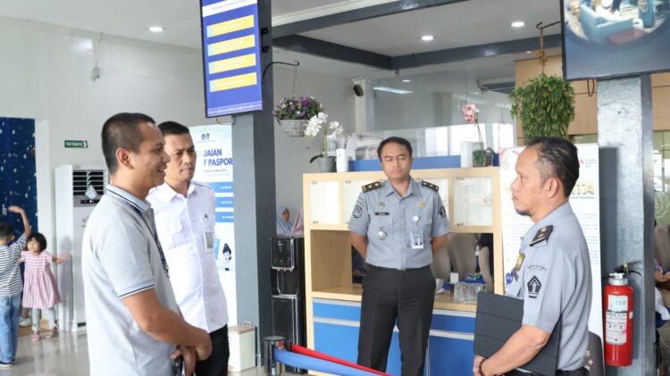 Layanan Paspor di Kantor Imigrasi Serang Kian Mudah dan Cepat Berkat Aplikasi M-Paspor