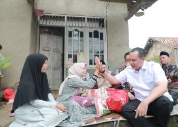 Wali Kota Turun Tangan! Atap Rumah Warga Ambruk, Pemkot Bergerak Cepat Salurkan Bantuan