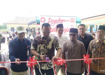 RKB Baru & Jalan Hotmix Diresmikan, Budi Rustandi Targetkan Tekan Angka Putus Sekolah