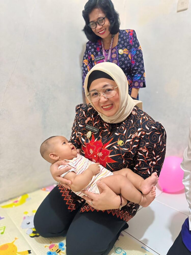 Bupati Tangerang Turun Langsung ke Lokasi Banjir Pakuhaji, Ini Pesan Tegasnya untuk Layanan Kesehatan dan Dapur Umum