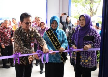 Bupati Tangerang Turun Langsung ke Lokasi Banjir Pakuhaji, Ini Pesan Tegasnya untuk Layanan Kesehatan dan Dapur Umum