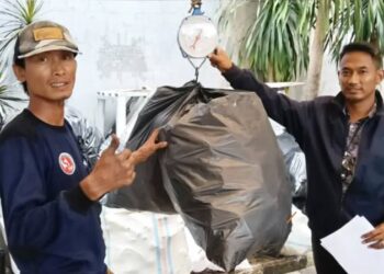 Bank Sampah Karang Tengah Laksanakan Sedekah Sampah Rutin di Awal Tahun 2026