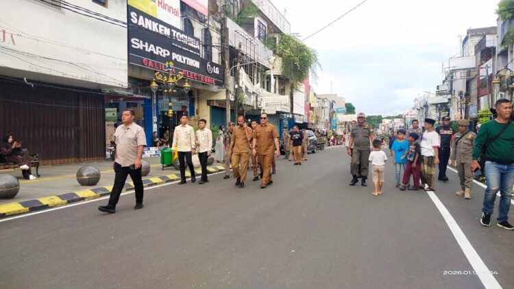 Wali Kota Serang Targetkan Penertiban Kabel Utilitas Royal Baroe Rampung 2 Minggu