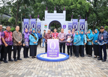 Bupati Tangerang Salurkan Bantuan kepada Masyarakat Terdampak Banjir di Pakuhaji
