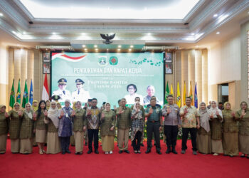 Gubernur Banten Andra Soni Kukuhkan Kepengurusan PPTI Wilayah Provinsi Banten