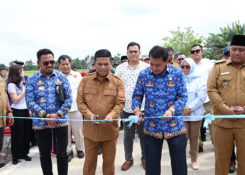 Gubernur Banten dan Bupati Tangerang Resmikan Jalan Desa Badak Anom