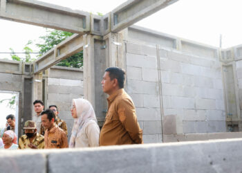 Gubernur Banten Tinjau Pembangunan Rumah Bencana dan Infrastruktur Jalan di Palasari