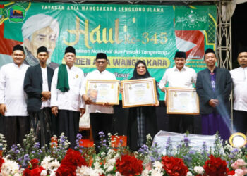 Bupati dan Gubernur Banten Hadiri Haul ke-345 Raden Aria Wangsakara