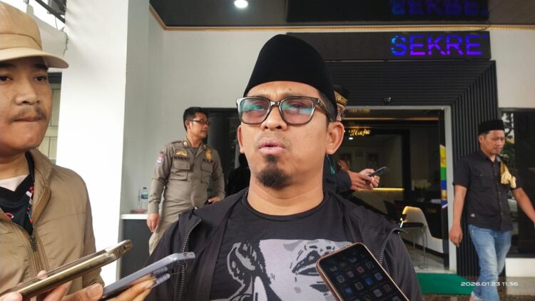 Bupati Tangerang Tinjau Lokasi Bencana Angin Puting Beliung di Solear