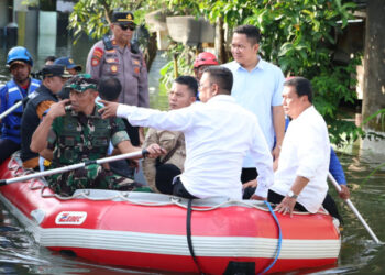 Wabup Tangerang Tinjau Kondisi Warga Terdampak Banjir di Kecamatan Kresek