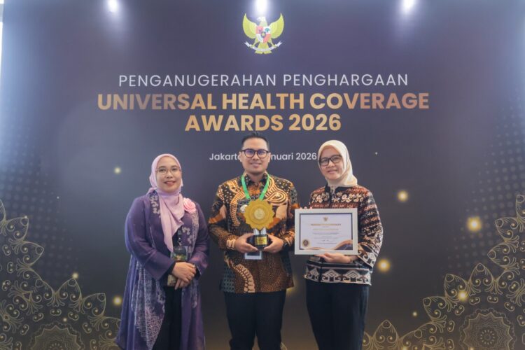 Tangerang Selatan Raih UHC Award Kategori Kota Madya