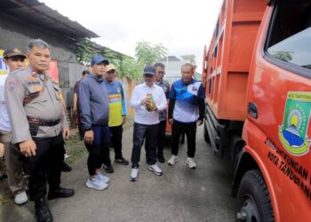Momen CFD, Kelurahan Petir Luncurkan Truk dan 15 Gerobak Sampah, RW 02 Disiapkan Jadi Contoh Lingkungan Bersih