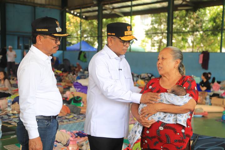 Gubernur Banten Turun Langsung ke Lokasi Banjir Periuk, Dapur Umum hingga Tanggul Jadi Sorotan