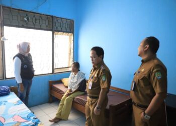 Sorotan Anak Jalanan di Lampu Merah, Pemkot Tangerang Turunkan TRC hingga Malam Hari