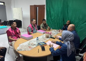 Kejati Banten Serahkan Dua Tersangka Korupsi Jual Beli Minyak Goreng ke JPU