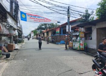 Pemkot Tangerang Gencarkan Operasi Penertiban Spanduk Liar di Jalan Protokol