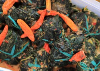 Yanti Cherry, Pedagang Lauk Pauk Tradisional di Pasar Bandeng