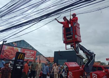 Pemprov Banten dan Pemkot Serang Tertibkan Kabel Udara di Jalur Protokol