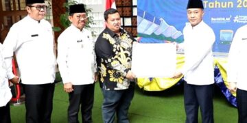 Dinas Pendidikan Kota Tangerang Raih Penghargaan Pelayanan Publik Terbaik