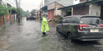 Hujan Deras dan Angin Kencang Terjang Kota Tangerang, Genangan dan Pohon Tumbang Bermunculan