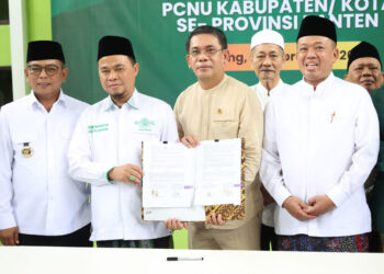 Gubernur Banten Dukung Penyerahan Sertipikat Tanah Wakaf untuk Kepastian Hukum Aset Umat